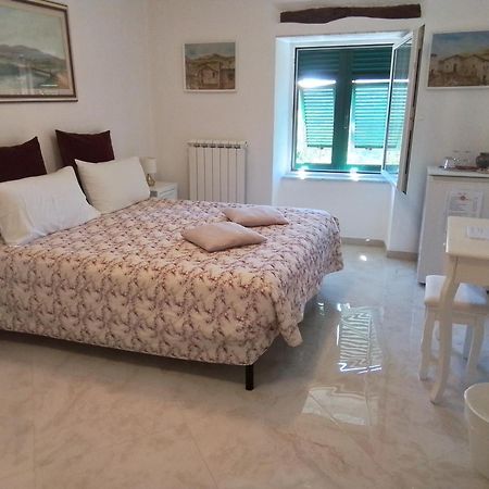 Anita B&B Uscio Bagian luar foto