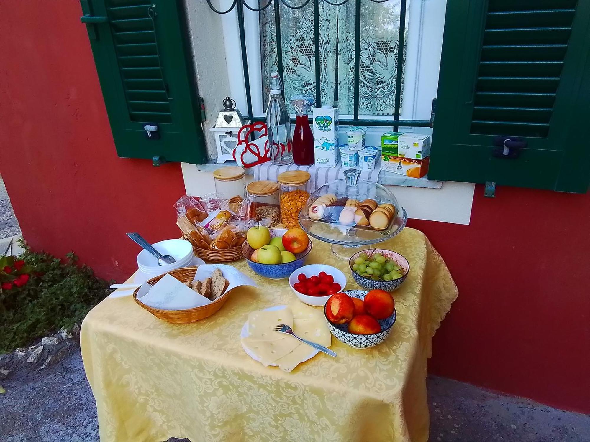 Anita B&B Uscio Bagian luar foto